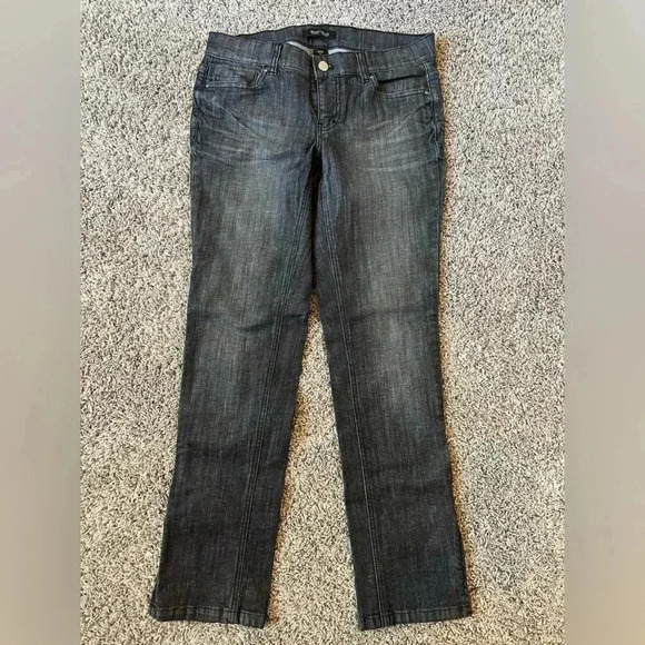 WHBM Obsidian Black Noir Straight Leg Jeans- size 4 - Picture 1 of 5